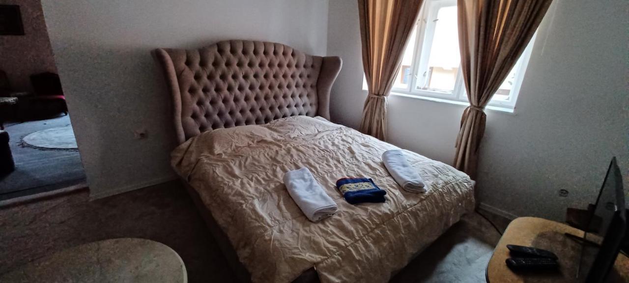 Ferienwohnung Apartman Sahara Sarajevo Exterior foto